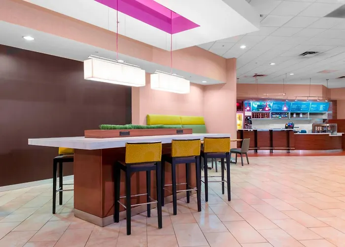 Courtyard By Marriott Hotel