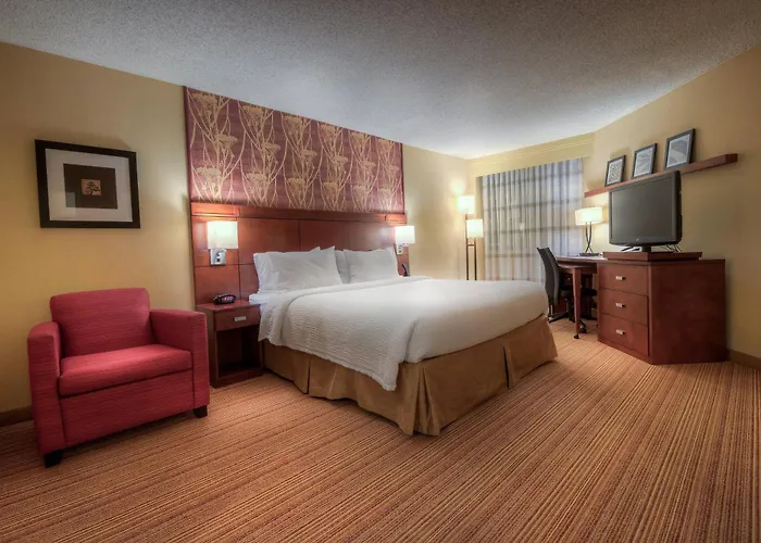 Hotel Courtyard By Marriott 2*