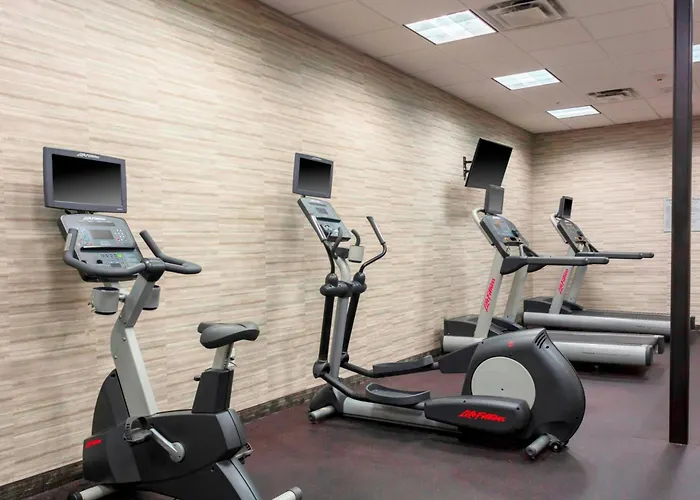 Courtyard By Marriott Hotel 2*