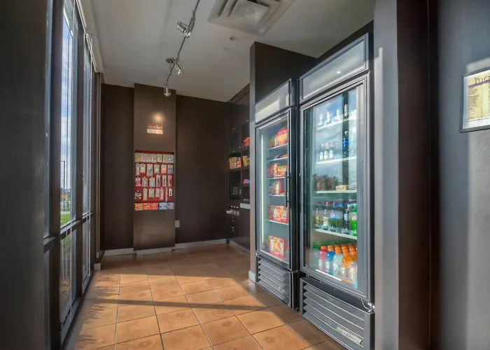 Courtyard By Marriott 2*