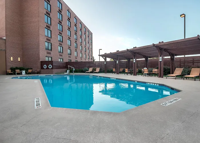 Hotel Courtyard By Marriott 2*