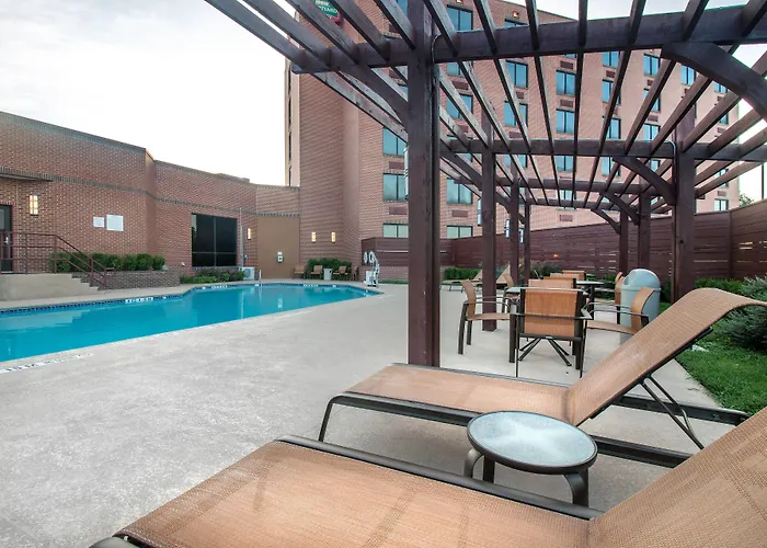 Courtyard By Marriott Hotel
