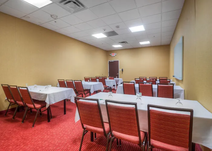 Courtyard By Marriott Hotel