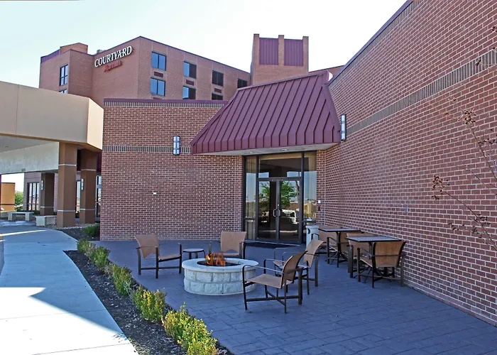 Courtyard By Marriott