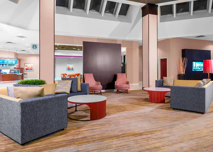 Courtyard By Marriott 2*