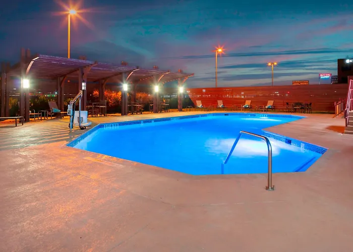 Courtyard By Marriott Hotel